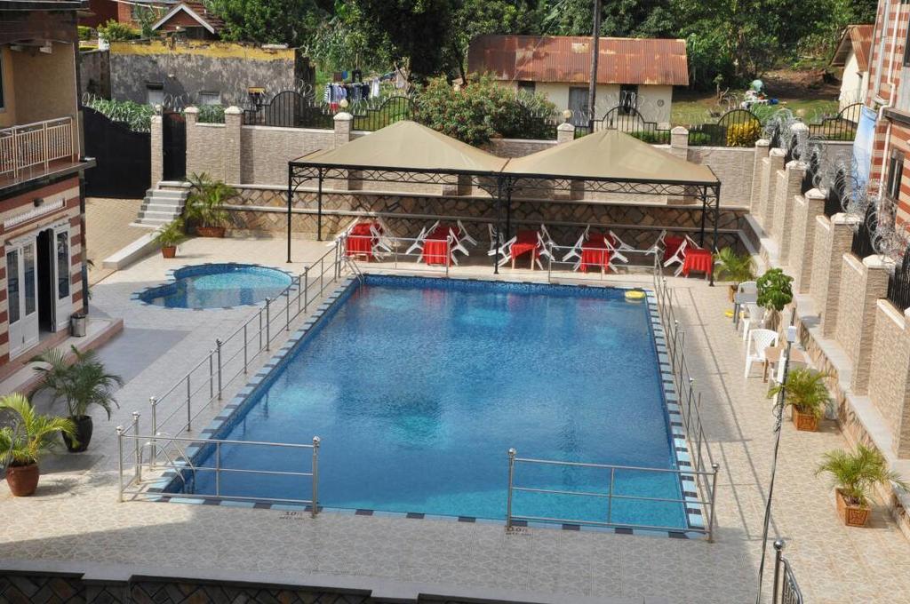 Innophine Hotel 790 Entebbe Dış mekan fotoğraf